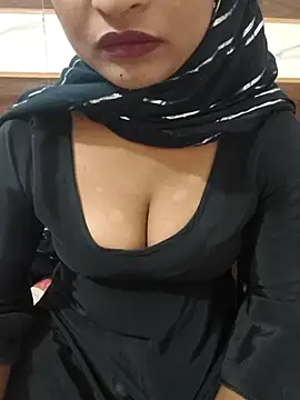 Snapshot of Itz_Mayra_ chatting on October 15, 7:30 am Itz Mayra online show from October 15, 7:30 am