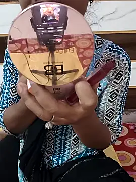 Snapshot of Itz_Mayra_ chatting on October 30, 6:04 am Itz Mayra online show from October 30, 6:04 am