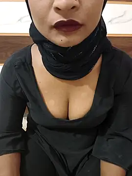 Snapshot of Itz_Mayra_ chatting on October 31, 8:04 am Itz Mayra online show from October 31, 8:04 am