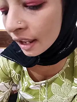 Snapshot of Itz_Mayra_ chatting on November 5, 6:02 am Itz Mayra online show from November 5, 6:02 am