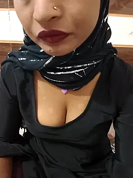 Snapshot of Itz_Mayra_ chatting on November 10, 5:39 am Itz Mayra online show from November 10, 5:39 am