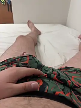 Snapshot of dicksmallll chatting on September 12, 8:09 pm dicksmallll online show from September 12, 8:09 pm