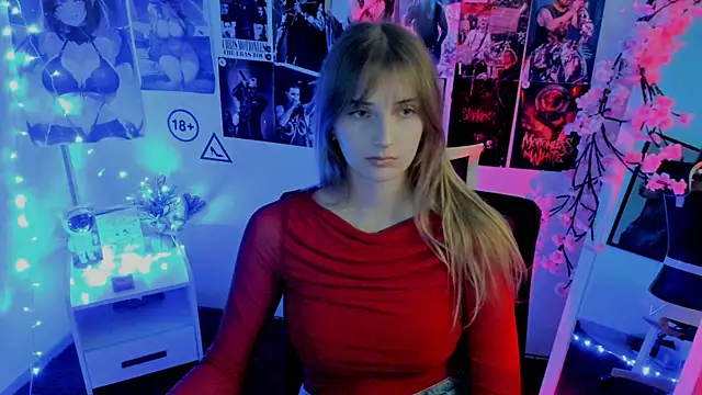 Snapshot of NeyliDream chatting on November 18, 7:24 am NeyliDream online show from November 18, 7:24 am