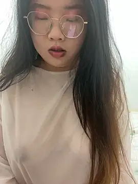 Snapshot of xxwang20 chatting on March 19, 2:43 pm xxwang20 online show from March 19, 2:43 pm