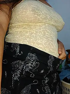 girlpee online show from January 16, 10:41 am