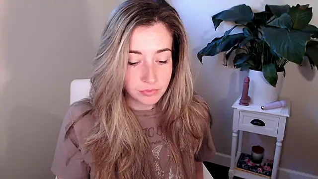 SuggestiveBehavior online show from October 6, 1:52 pm