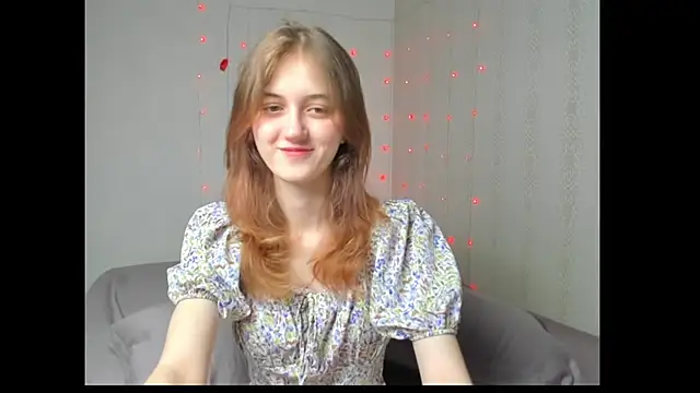 dreamy pollyyy online show from April 19, 4:17 pm