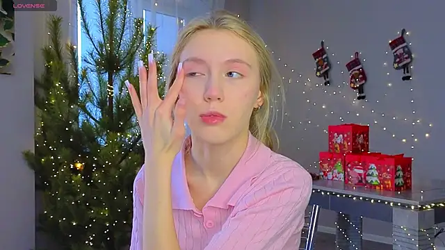 Succubelle online show from January 6, 7:12 am