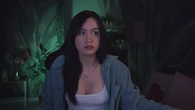 MonicaFarmer online show from February 4, 2:28 am