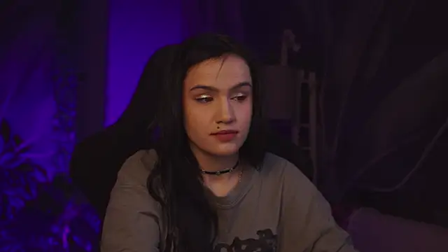 MonicaFarmer online show from February 7, 2:26 am