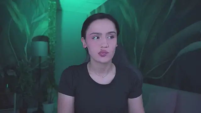 MonicaFarmer online show from March 14, 11:32 pm