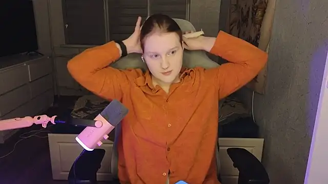 OliviaBlade online show from October 26, 3:40 pm