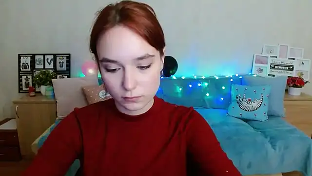 aFoxie online show from September 19, 6:41 pm