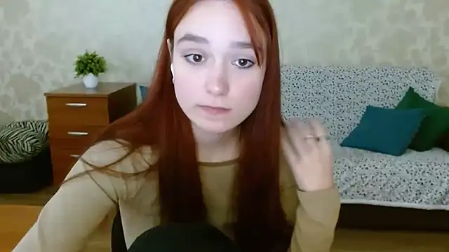 aFoxie online show from September 27, 7:41 pm