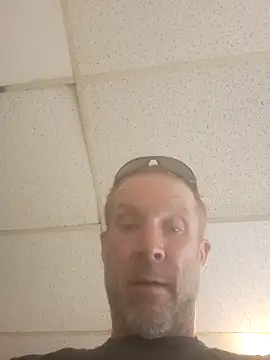 Mrdano0000 online show from October 28, 4:31 pm