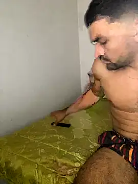 Snapshot of SantiGxxx33 chatting on September 30, 9:53 pm SantiGxxx33 online show from September 30, 9:53 pm