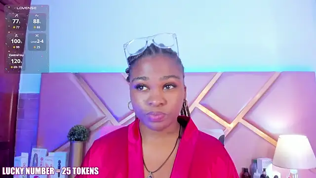 SophieSinclair online show from March 5, 12:23 pm