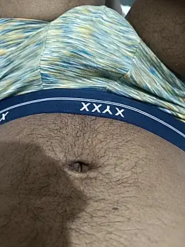 Snapshot of Malluplayboy987 chatting on December 2, 6:47 pm Malluplayboy987 online show from December 2, 6:47 pm