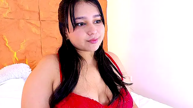 Snapshot of IvannaaVega chatting on February 6, 4:39 am IvannaaVega online show from February 6, 4:39 am