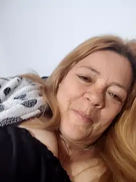 Casandra Cruz online show from September 14, 3:22 pm
