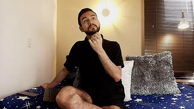 Snapshot of Axel_Moon_S chatting on November 15, 7:43 pm Axel Moon S online show from November 15, 7:43 pm