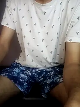 Snapshot of ash706339 chatting on December 4, 11:19 am ash706339 online show from December 4, 11:19 am