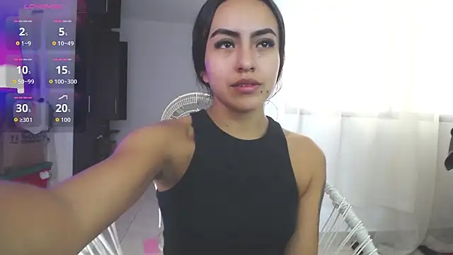 Leslie Bussh  online show from June 20, 8:11 pm