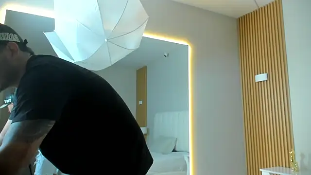 big-tyler online show from December 19, 7:43 pm