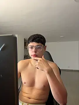 Im Juaniito online show from November 9, 3:49 am