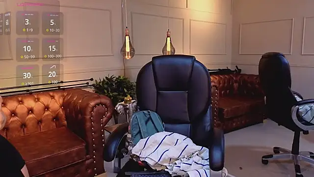 ArielBlossom    online show from February 11, 12:10 pm