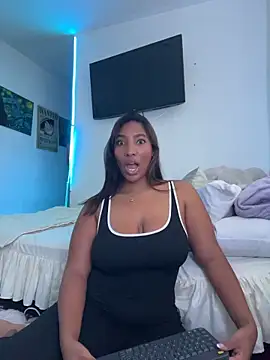 lilith storm online show from December 4, 10:07 pm