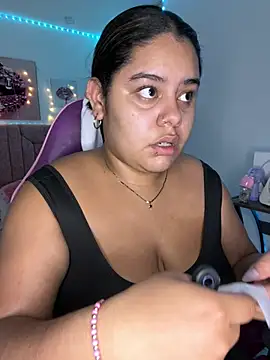 Anabelle 00  online show from April 17, 3:09 am