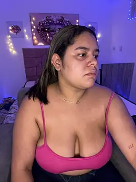Snapshot of Anabelle_00_ chatting on July 7, 3:20 am Anabelle 00 online show from July 7, 3:20 am