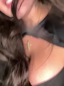 GabyMejiaa online show from March 21, 3:00 am