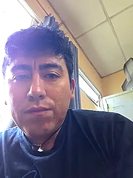 Snapshot of Arr22ZZ chatting on January 14, 1:06 pm Arr22ZZ online show from January 14, 1:06 pm