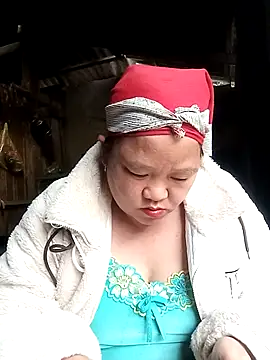 riso-00 online show from February 7, 7:12 am