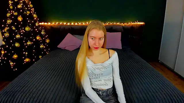 Alina Blonde online show from December 4, 6:34 am