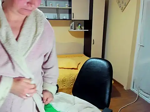 Soffy Skye online show from April 3, 4:32 am