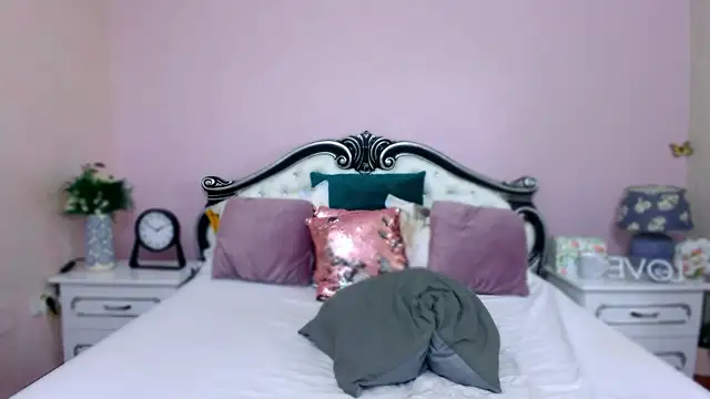 Missy Skye online show from November 11, 6:13 am