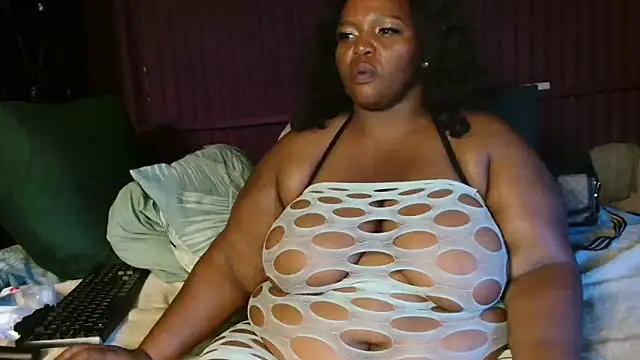 Bustyboobs02xx online show from April 18, 6:50 am