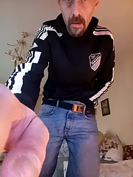 Snapshot of Michael_baabum chatting on February 23, 3:09 pm Michael baabum online show from February 23, 3:09 pm