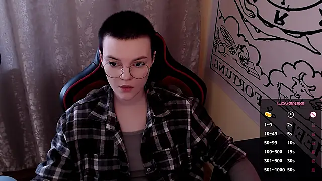 KrisNeal online show from February 21, 10:38 am