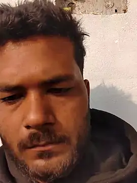 Snapshot of devil_khilesh chatting on December 15, 3:22 am devil khilesh online show from December 15, 3:22 am