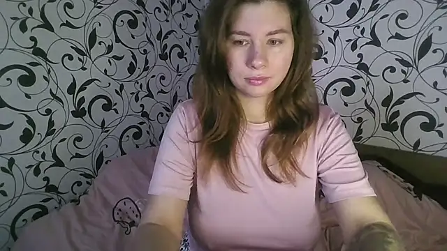 YourEmilie online show from November 8, 11:21 am