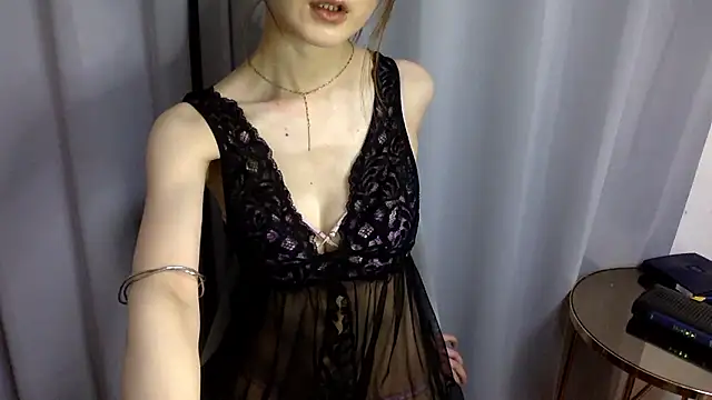 mari maria online show from September 21, 6:26 am