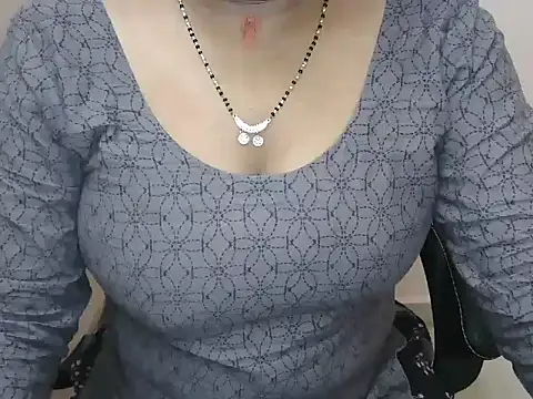 bold naina online show from October 18, 3:42 am