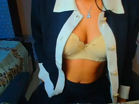 Snapshot of Arpitha07 chatting on December 14, 8:35 pm Arpitha07 online show from December 14, 8:35 pm