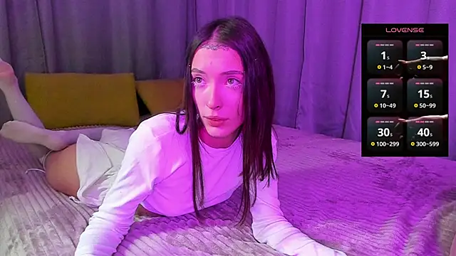 EMiaLure online show from October 19, 7:25 pm