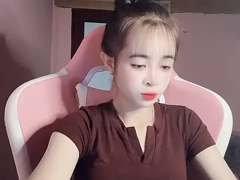 Snapshot of Suna7383 chatting on November 12, 4:18 pm Suna7383 online show from November 12, 4:18 pm