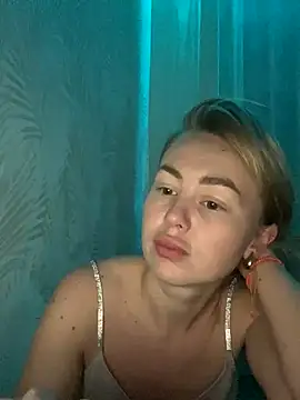 MartaLuna  online show from November 3, 7:15 pm